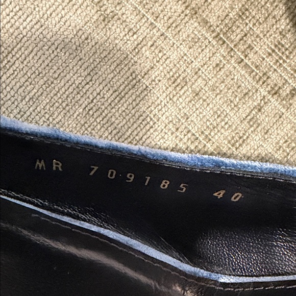 Saint Laurent Women's Blue Velvet Heels - Picture 6 of 6